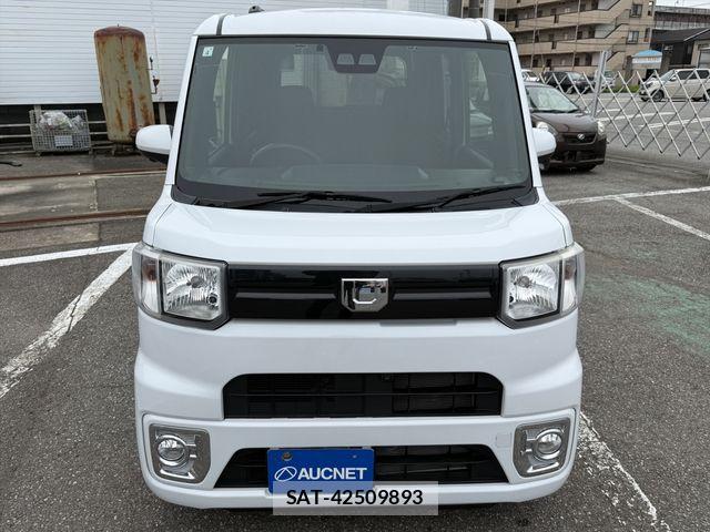 Daihatsu WAKE 2022-04 7458957-1
