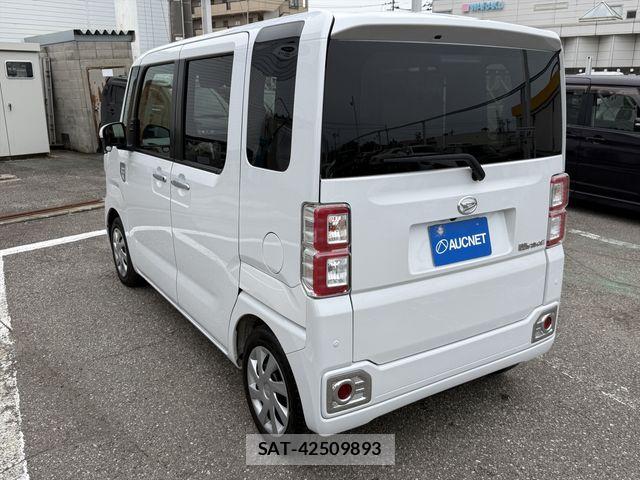 Daihatsu WAKE 2022-04 7458957-6