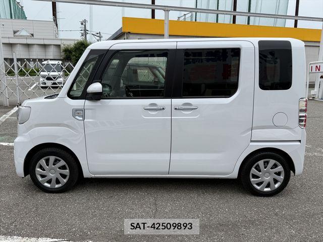 Daihatsu WAKE 2022-04 7458957-7