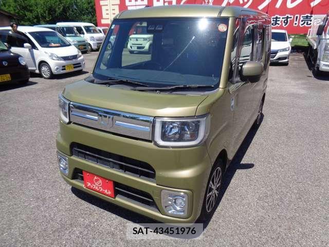 Daihatsu WAKE 2018-04 7458960-2