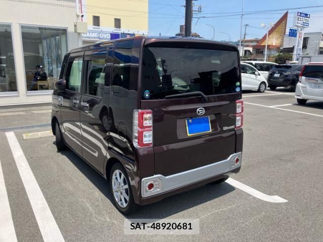 Daihatsu WAKE 2015-11 7510515-9
