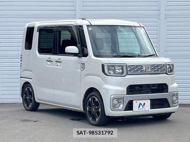 Daihatsu WAKE 2015-10 7621476-15