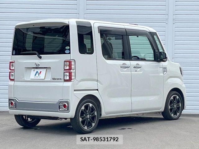 Daihatsu WAKE 2015-10 7621476-16
