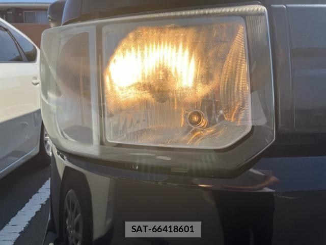Daihatsu WAKE 2017-02 7621479-11