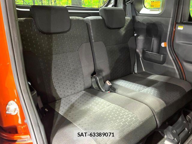 Daihatsu WAKE 2017-06 7621463-8
