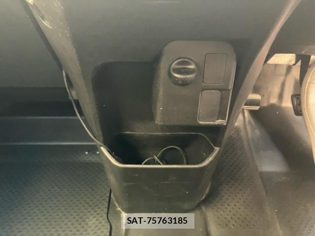 Daihatsu WAKE 2017-01 7621481-21