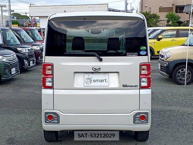 Daihatsu WAKE 2020-03 7621464-7