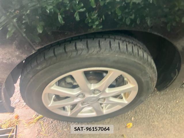 Daihatsu WAKE 2015-05 7621477-4