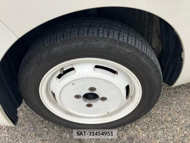 Daihatsu WAKE 2015-03 7730928-9