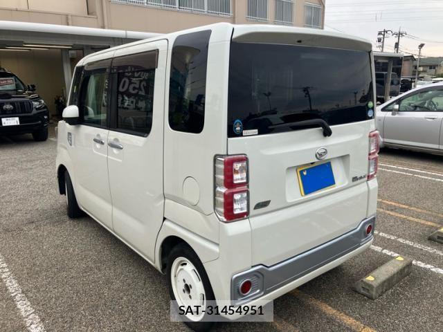 Daihatsu WAKE 2015-03 7730928-4