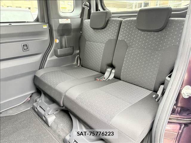 Daihatsu WAKE 2015-09 7730927-9