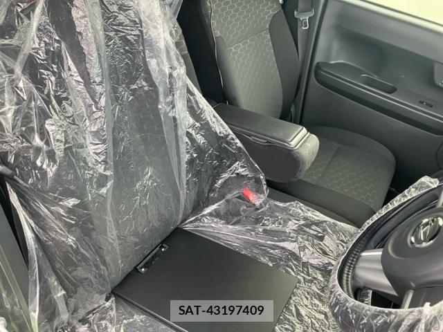 Daihatsu WAKE 2015-08 7880642-10