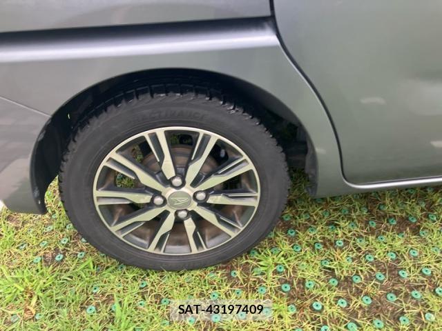 Daihatsu WAKE 2015-08 7880642-8