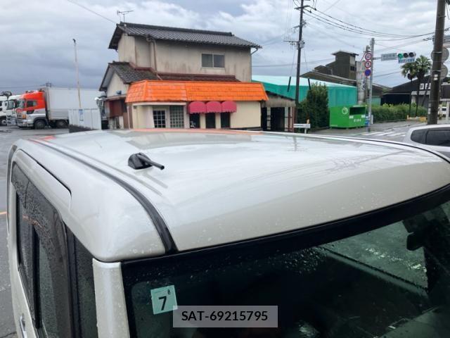 Daihatsu WAKE 2015-03 7903667-2