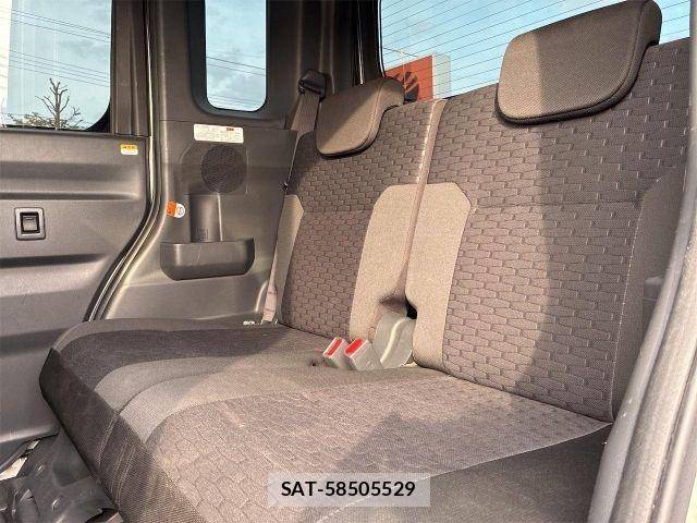 Daihatsu WAKE 2015-01 7903668-12