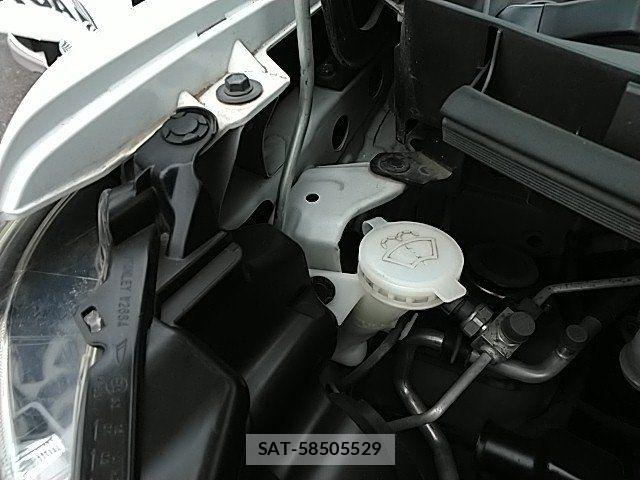 Daihatsu WAKE 2015-01 7903668-27