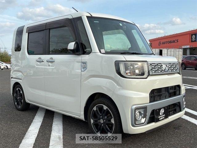 Daihatsu WAKE 2015-01 7903668-6