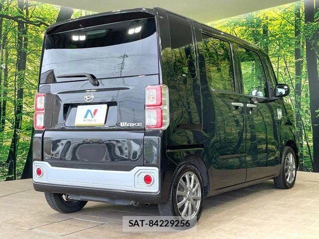 Daihatsu WAKE 2015-08 7964472-12