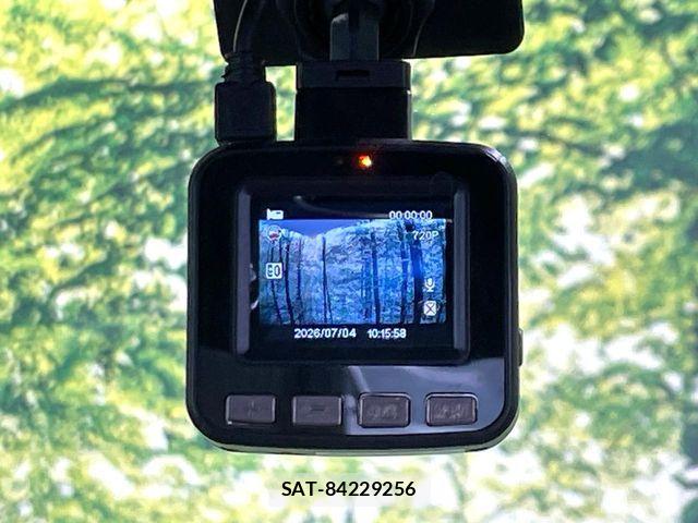Daihatsu WAKE 2015-08 7964472-3