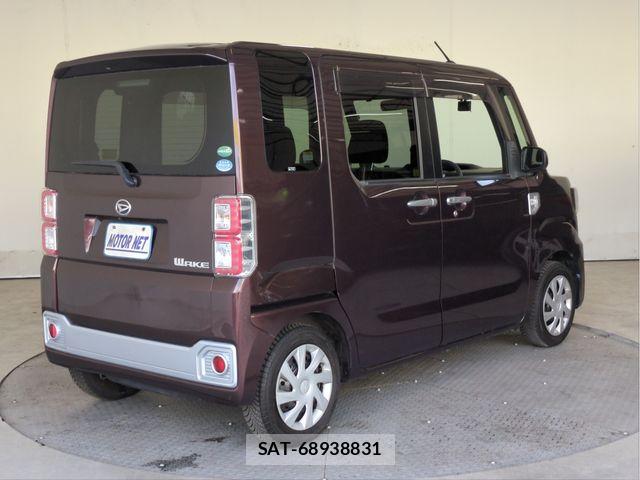 Daihatsu WAKE 2015-10 8039296-1