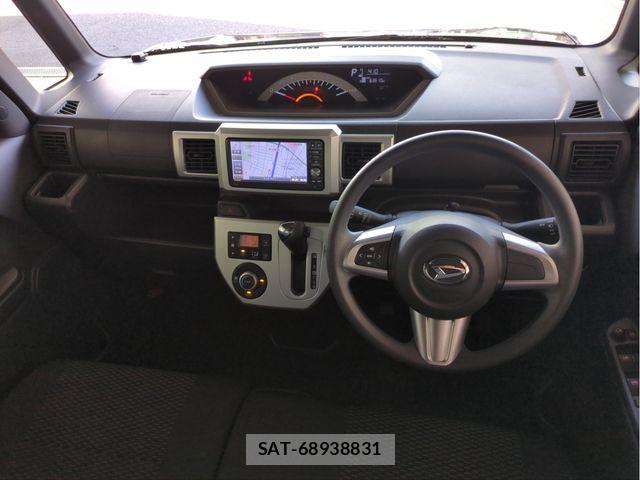Daihatsu WAKE 2015-10 8039296-7
