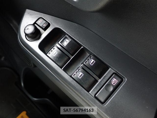 Daihatsu WAKE 2019-05 8039295-8