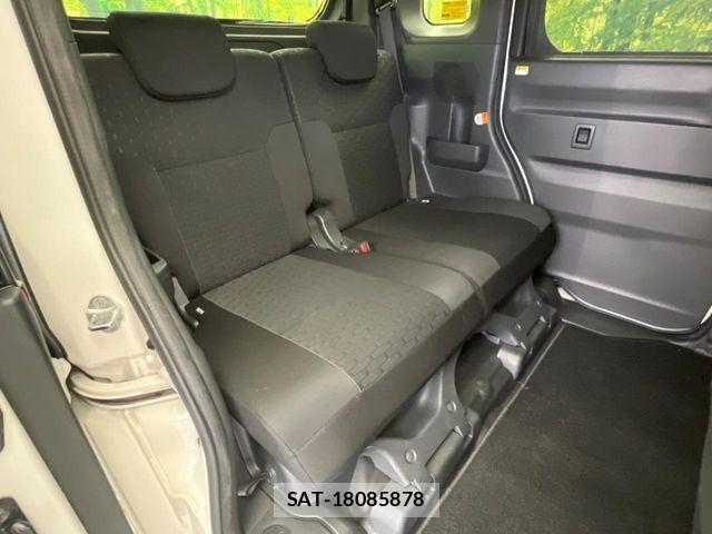 Daihatsu WAKE 2015-12 8076208-9