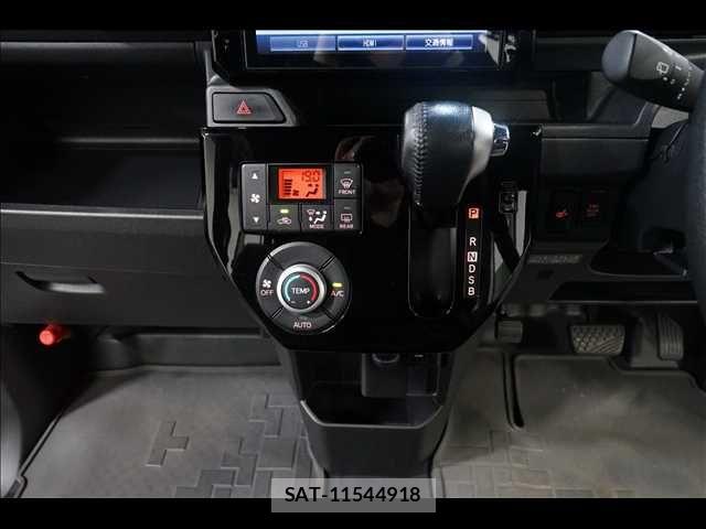 Daihatsu WAKE 2016-10 8102842-11