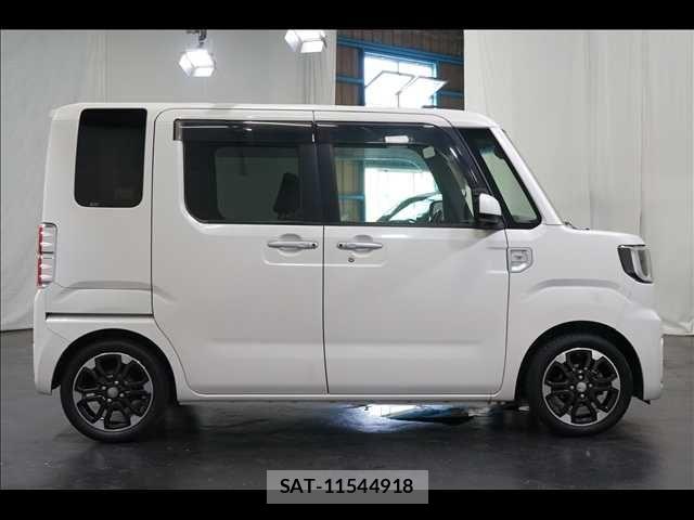 Daihatsu WAKE 2016-10 8102842-15