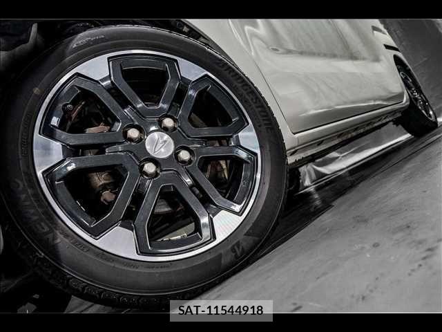 Daihatsu WAKE 2016-10 8102842-3