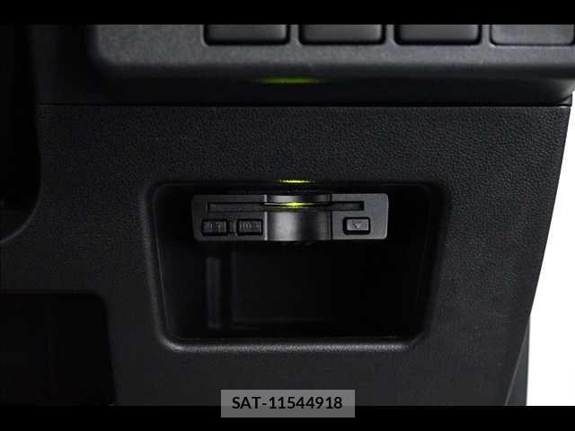 Daihatsu WAKE 2016-10 8102842-6