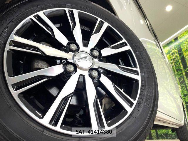 Daihatsu WAKE 2015-09 8102847-12