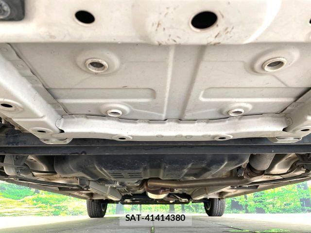 Daihatsu WAKE 2015-09 8102847-18