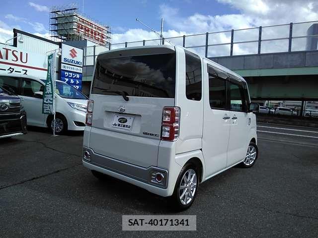 Daihatsu WAKE 2015-06 8102848-4