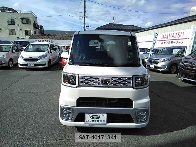 Daihatsu WAKE 2015-06 8102848-5