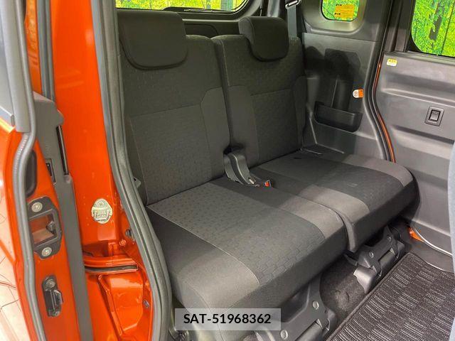 Daihatsu WAKE 2019-01 8102845-8