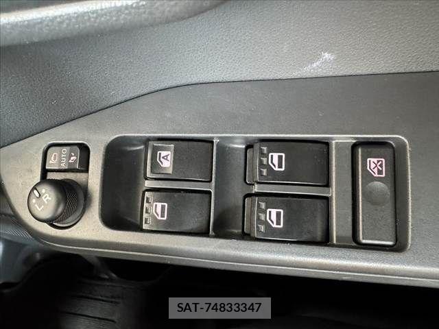 Daihatsu WAKE 2022-06 8147037-25