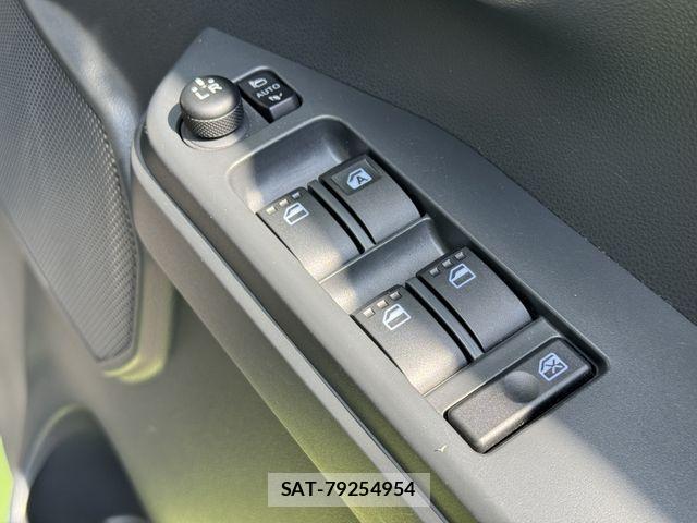 Daihatsu WAKE 2016-05 8211105-20