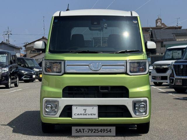 Daihatsu WAKE 2016-05 8211105-2