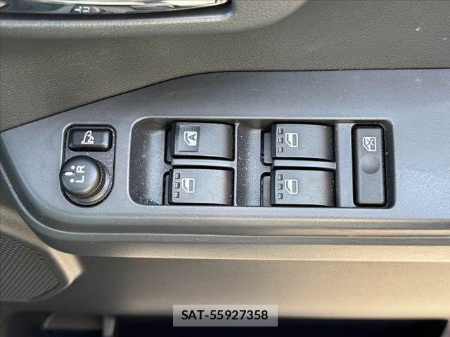 Daihatsu WAKE 2015-03 8211112-29
