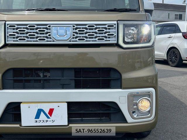 Daihatsu WAKE 2015-04 8211108-11