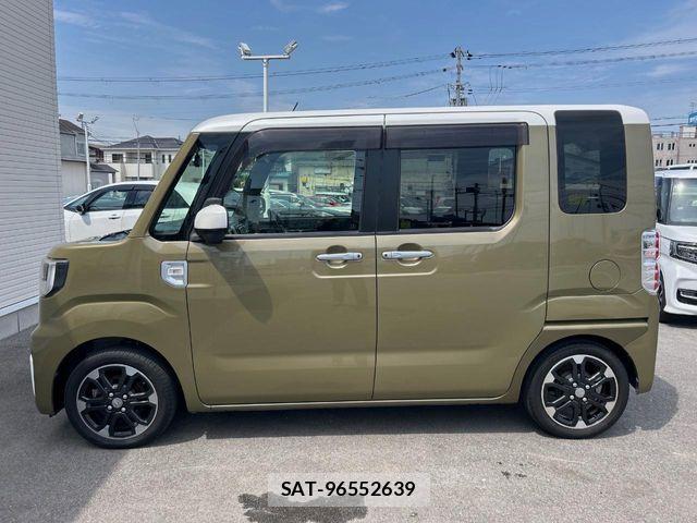 Daihatsu WAKE 2015-04 8211108-16