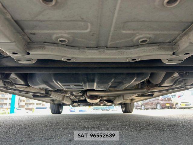 Daihatsu WAKE 2015-04 8211108-18