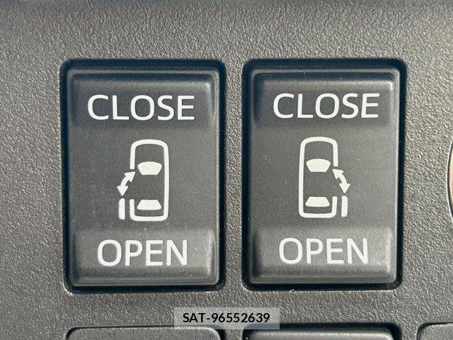 Daihatsu WAKE 2015-04 8211108-4