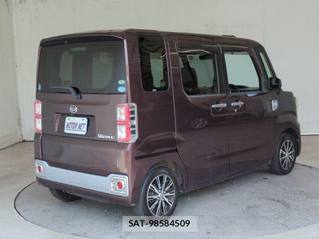 Daihatsu WAKE 2015-12 8211109-1