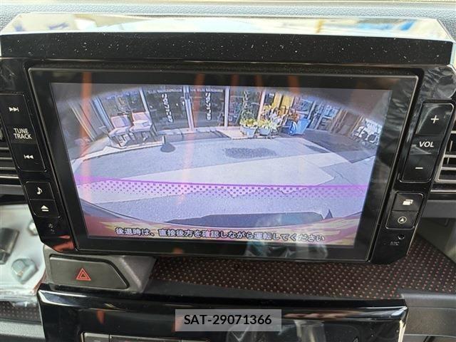 Daihatsu WAKE 2015-06 8232488-13