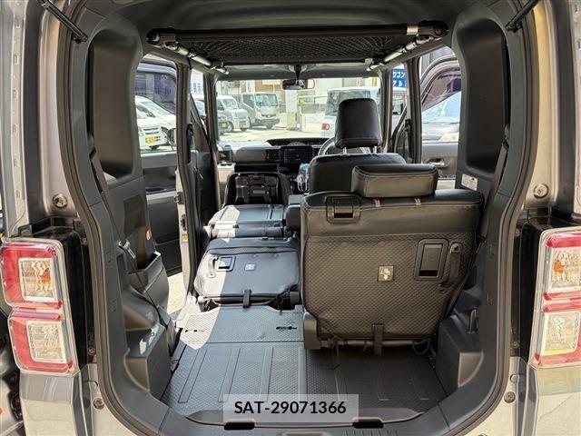 Daihatsu WAKE 2015-06 8232488-25