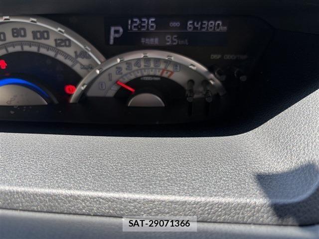 Daihatsu WAKE 2015-06 8232488-29