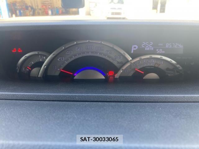 Daihatsu WAKE 2015-10 8247215-15