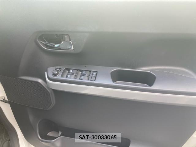 Daihatsu WAKE 2015-10 8247215-20
